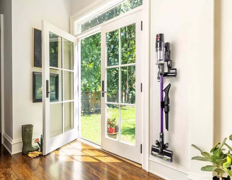 Bissell CleanView XR Pet 300W Stick Vacuum - Image 4