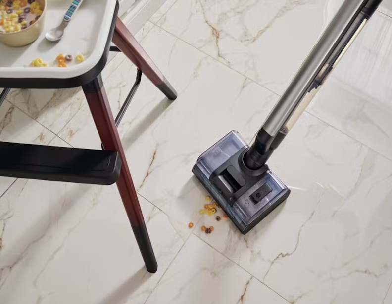 Electrolux 2-in-1 Wet and Dry Vacuum EHVS85D2AG - Image 3