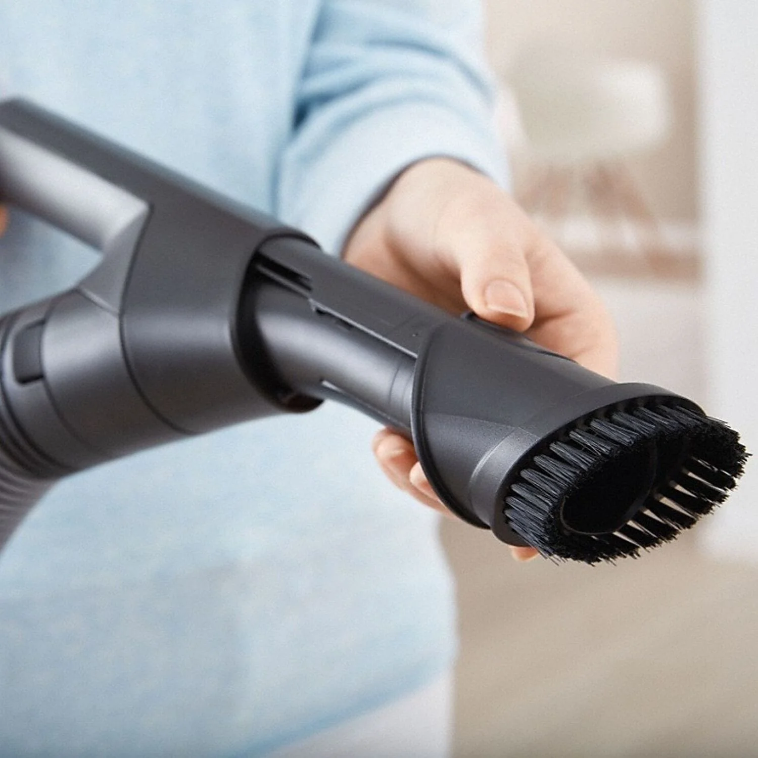 Miele Blizzard CX1 Pure Suction Bagless Canister Vacuum Cleaner - Image 4